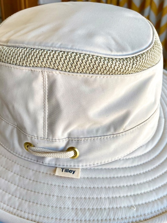 Tilley Airflo Le Chapeau Hat 7 1/4 M - Never Worn